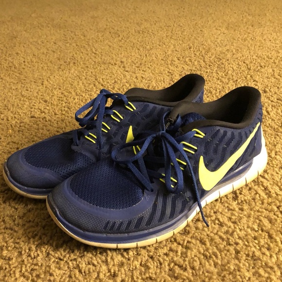 Nike’s - Picture 2 of 2